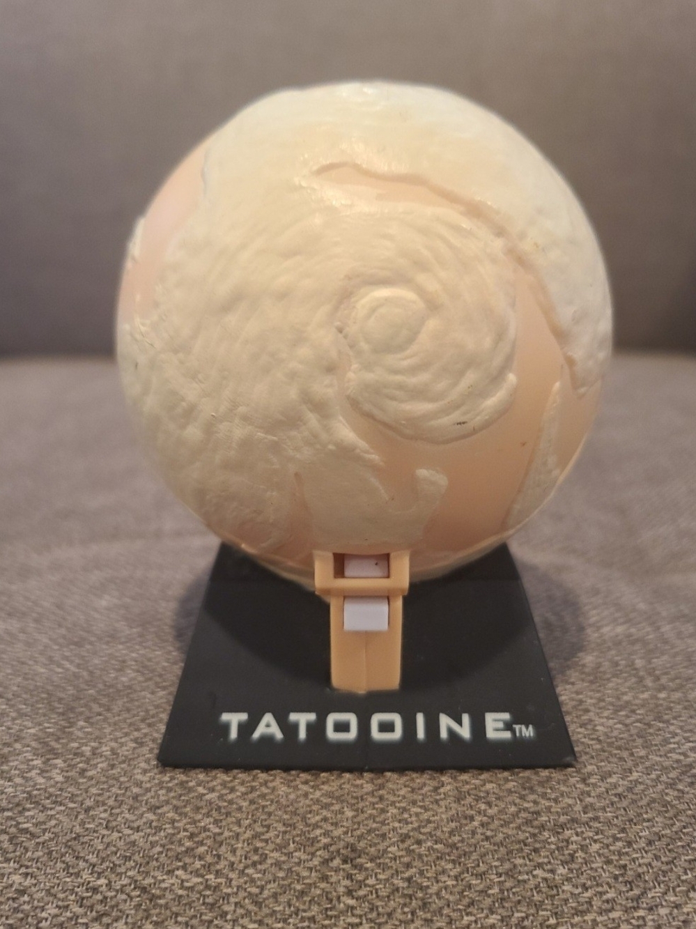 Vintage 1999 Star Wars Tatooine Planet Action Figure